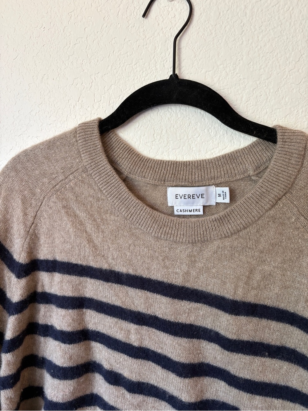 Evereve Cashmere Striped Pullover in Beige and Navy
